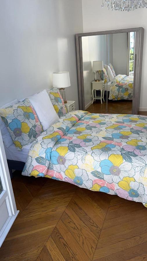 Appartement Champs-Elysees - Hala Párizs Kültér fotó