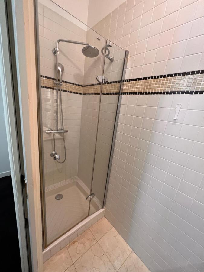 Appartement Champs-Elysees - Hala Párizs Kültér fotó